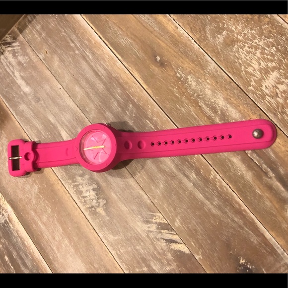Pink Silicone Converse Watch - Picture 5 of 5